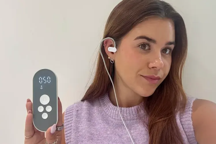 Nurosym ear-clip device